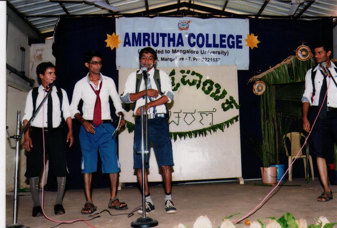 TRADITIONAL DAY 2013-CULTURAL PROGRAMME